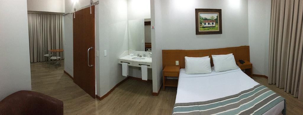 Di Giulio Hotel São José dos Campos Buitenkant foto